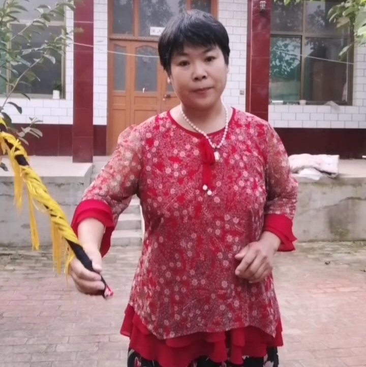 幸福一家人。