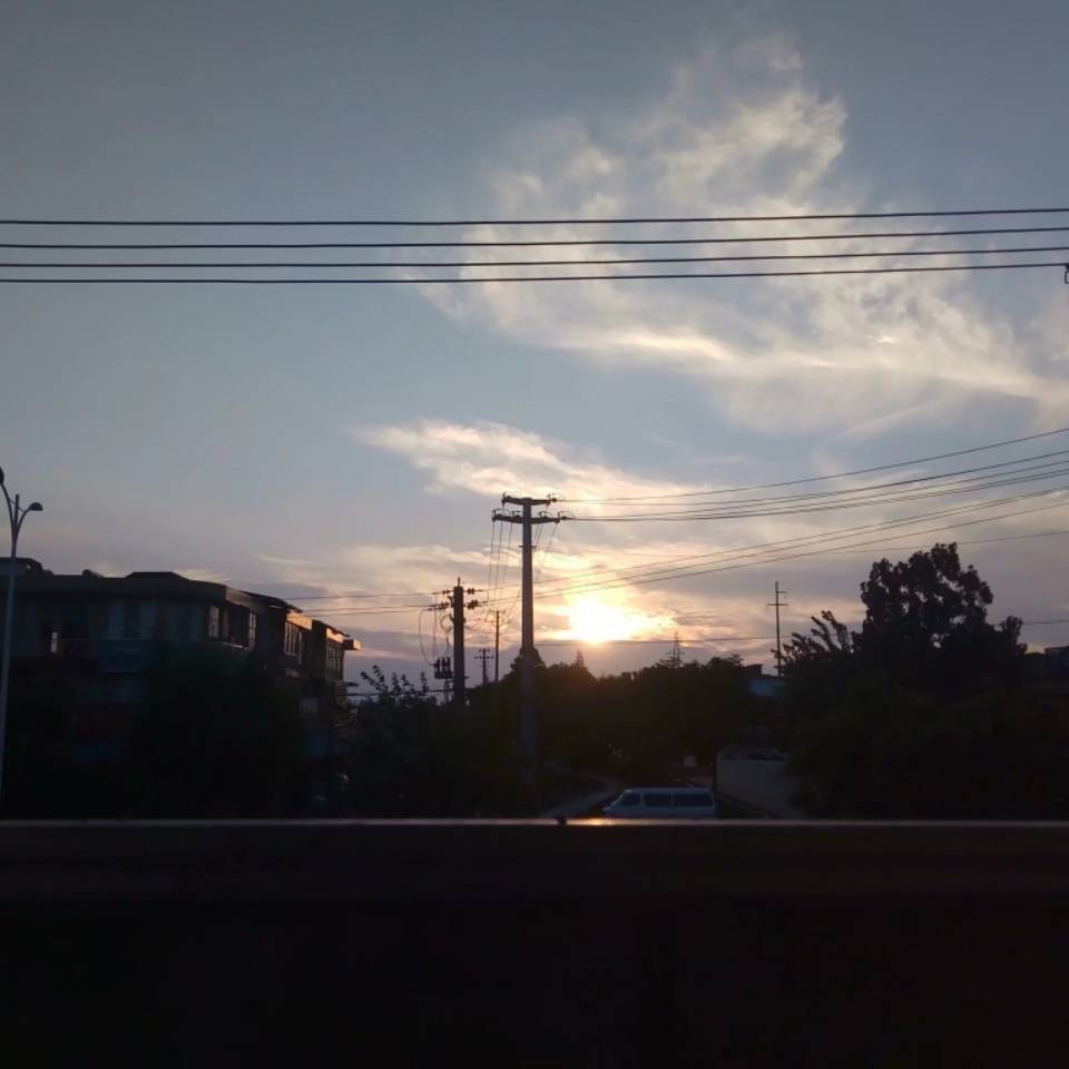 里