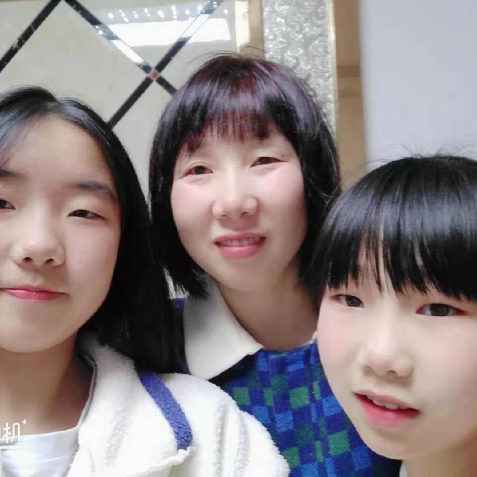 叶子宝贝娥姐18373428505