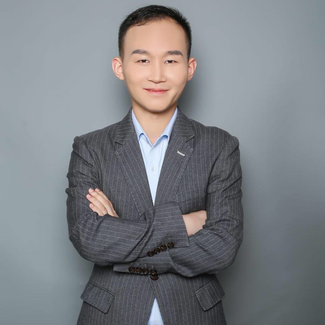 lucky ¹³⁷¹⁹⁰³⁷⁰⁰²