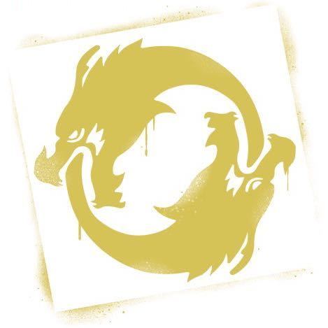 何亮