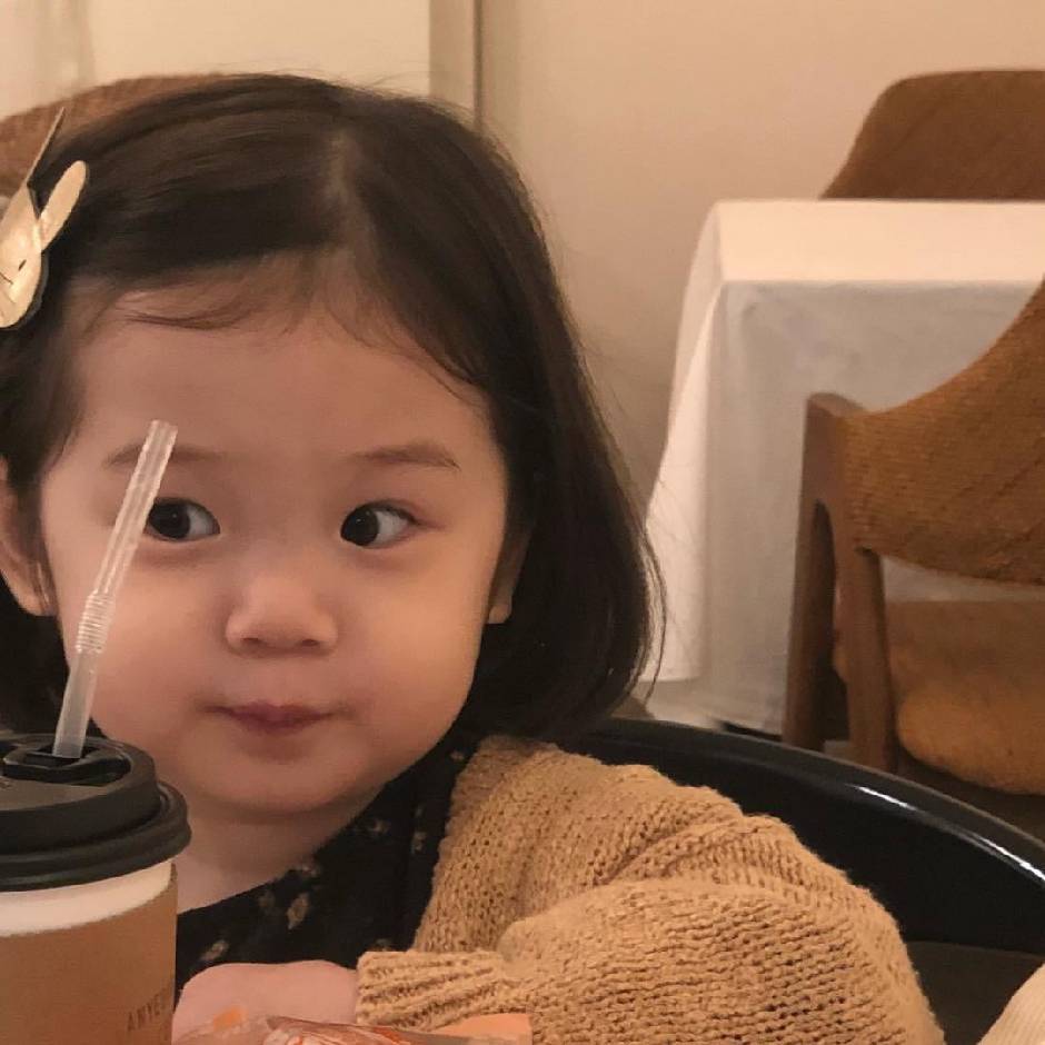 不倒翁小萌主_Rachel