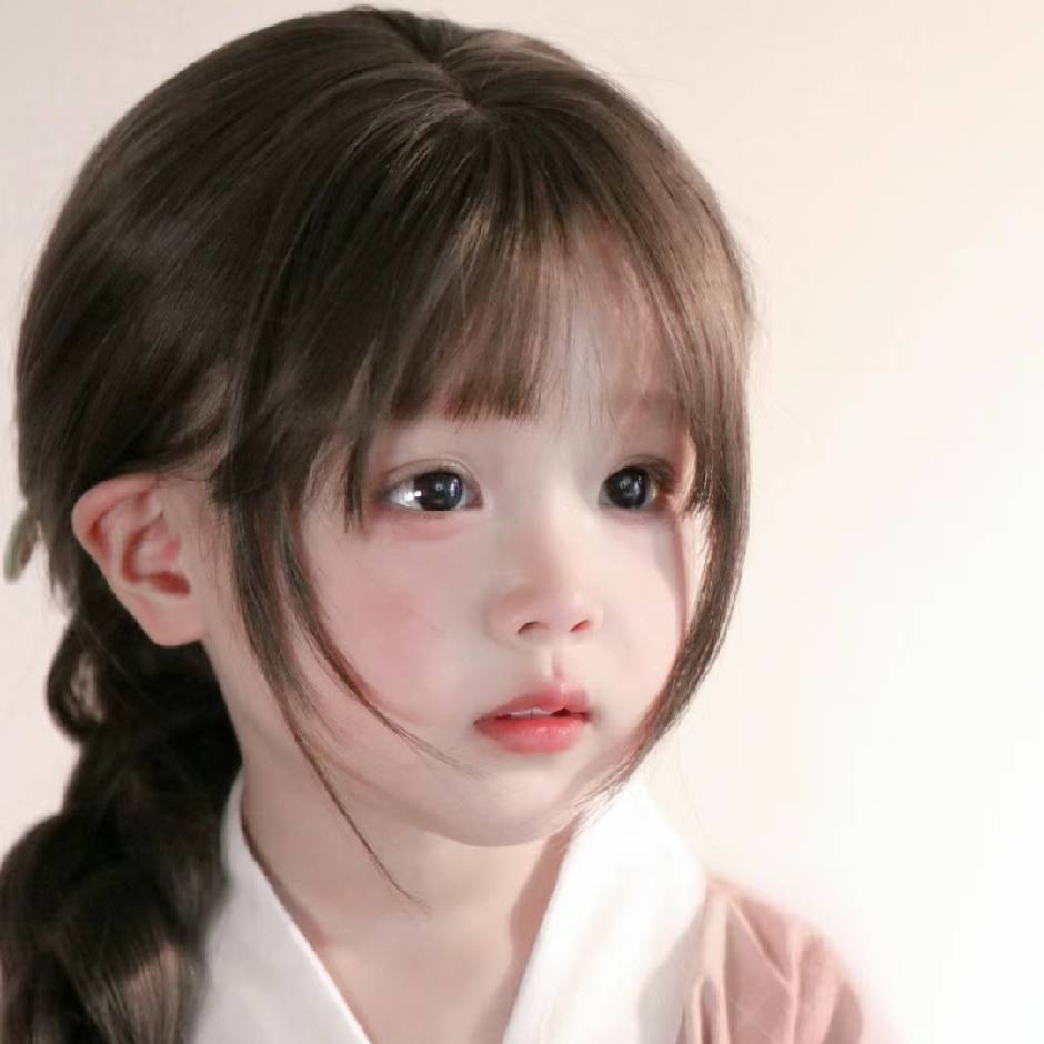 当代不知名秃头少女