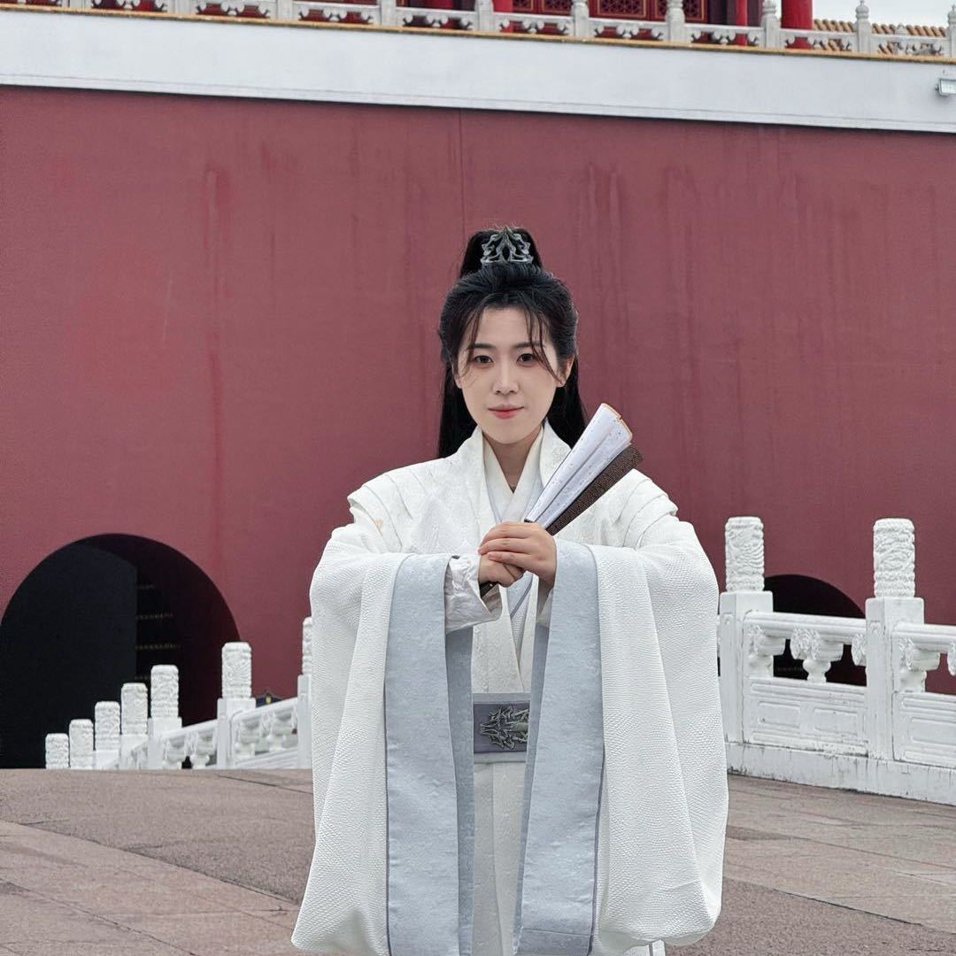 翎动岛岛主-