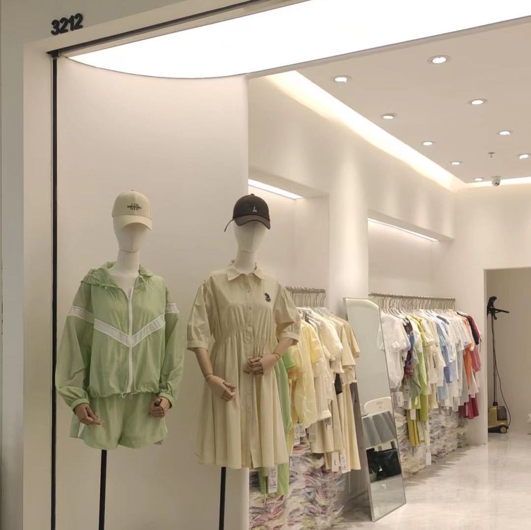 9意法3212伊然服饰 产品图
