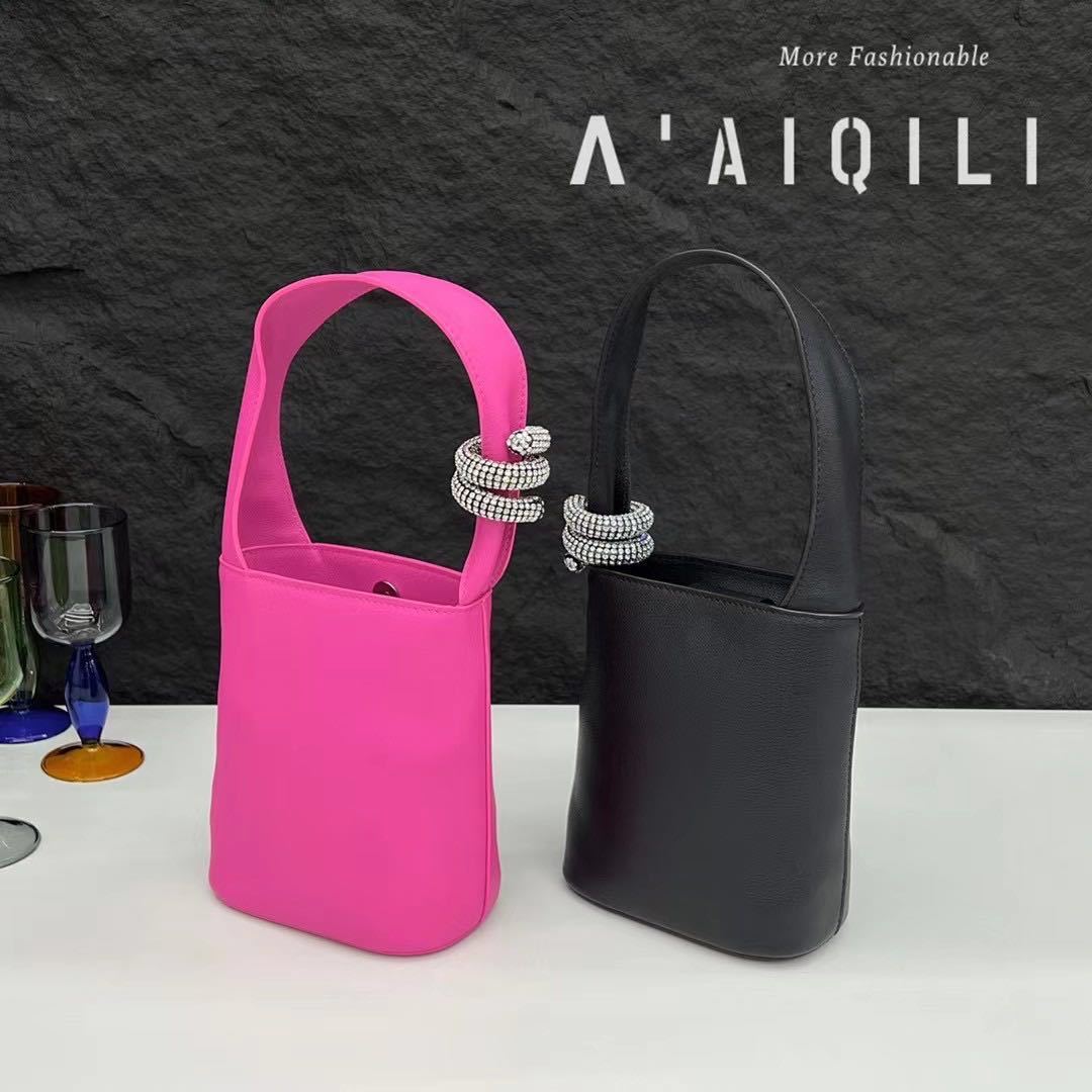包包姐AIQILI新中洲1号客服 产品图