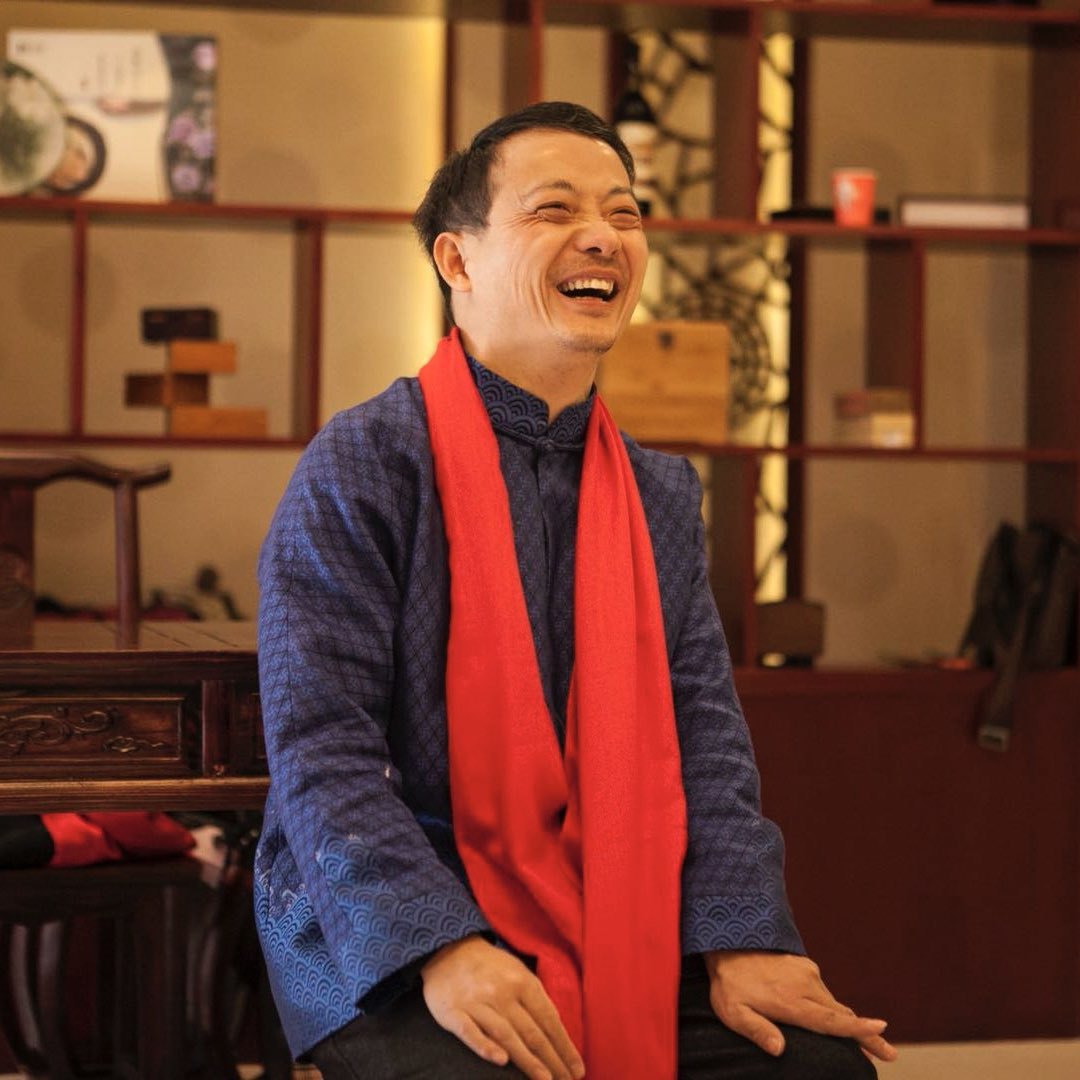 崔万志服装工厂集合店