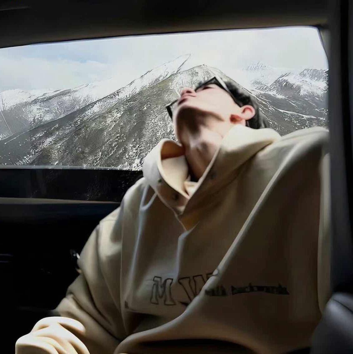 室外温度 24 摄氏度