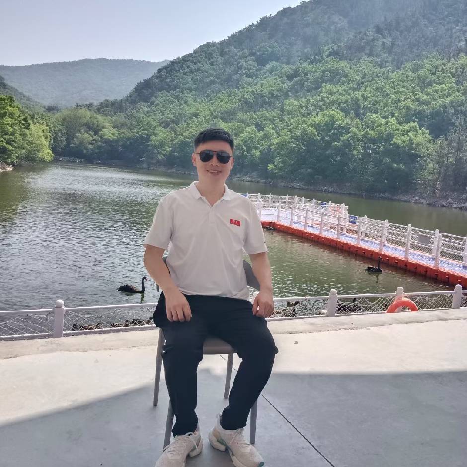 龙易聘小迟
