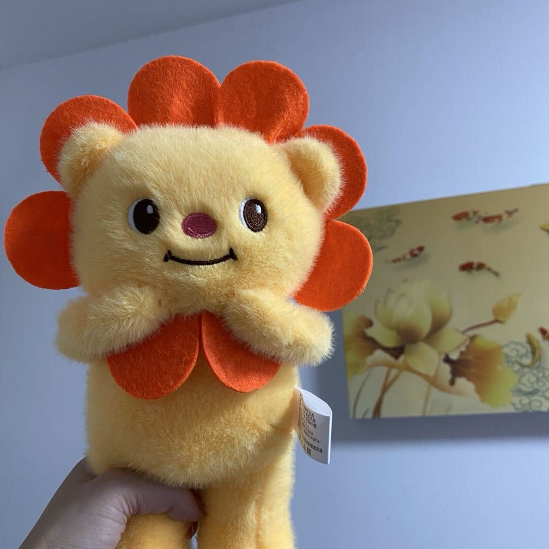 开红色Polo的叔叔