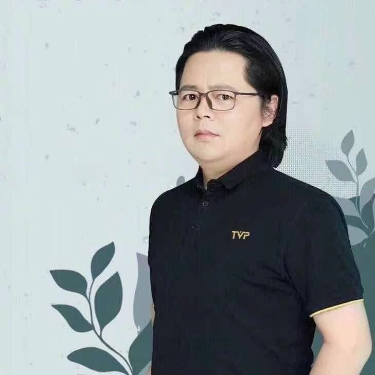 李艺