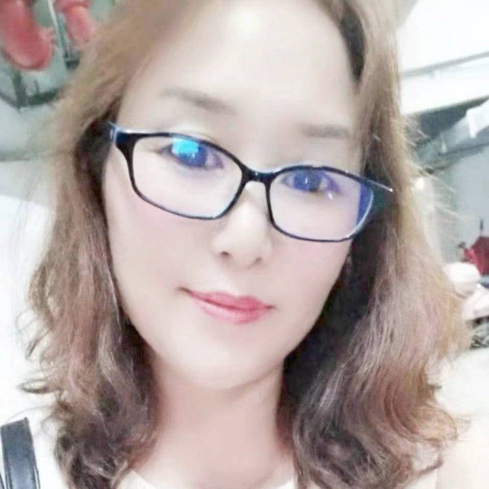 何姐专注视力亚健康