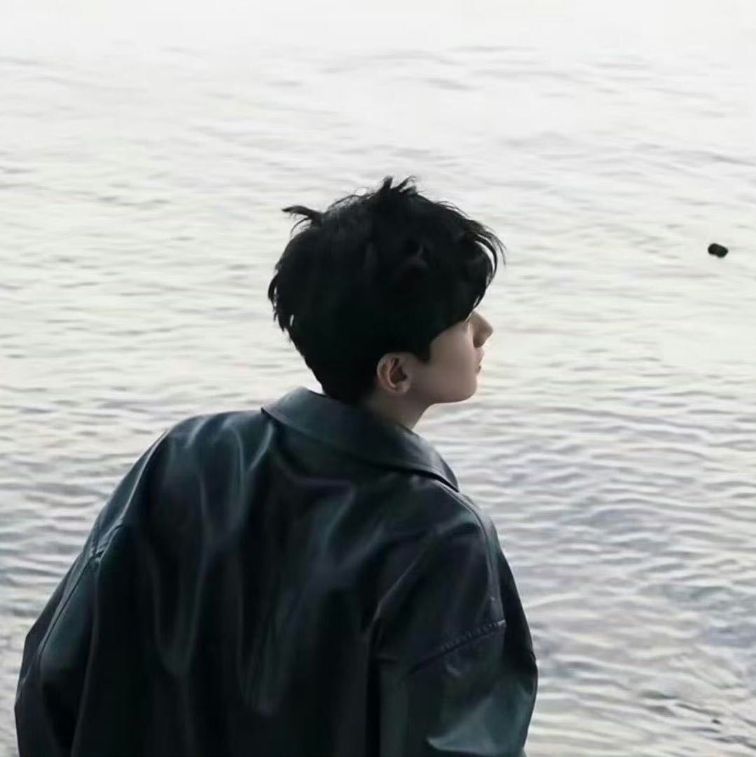 看我几分像从前