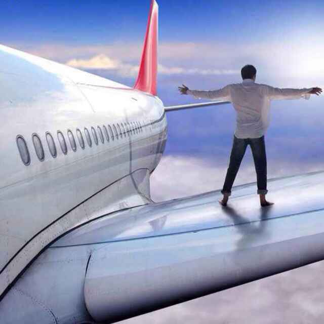 Jimmy，你好！我是做独立女装品牌的，对于一个没有电商运营经验的新人来说，做哪个跨境电商平台会更好呢？...